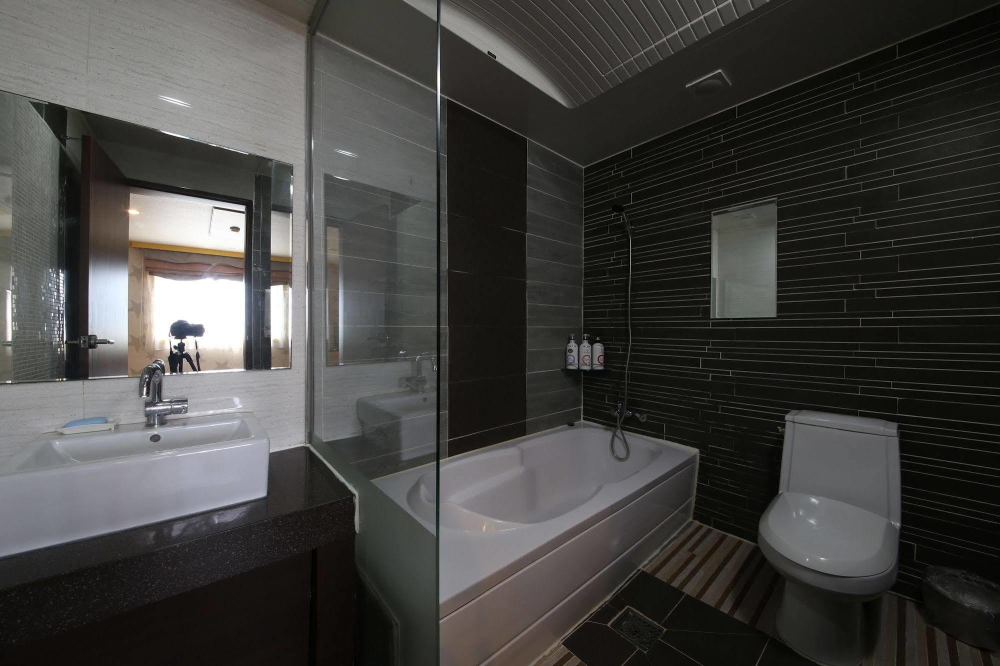 Yes Motel Gunsan Exterior photo